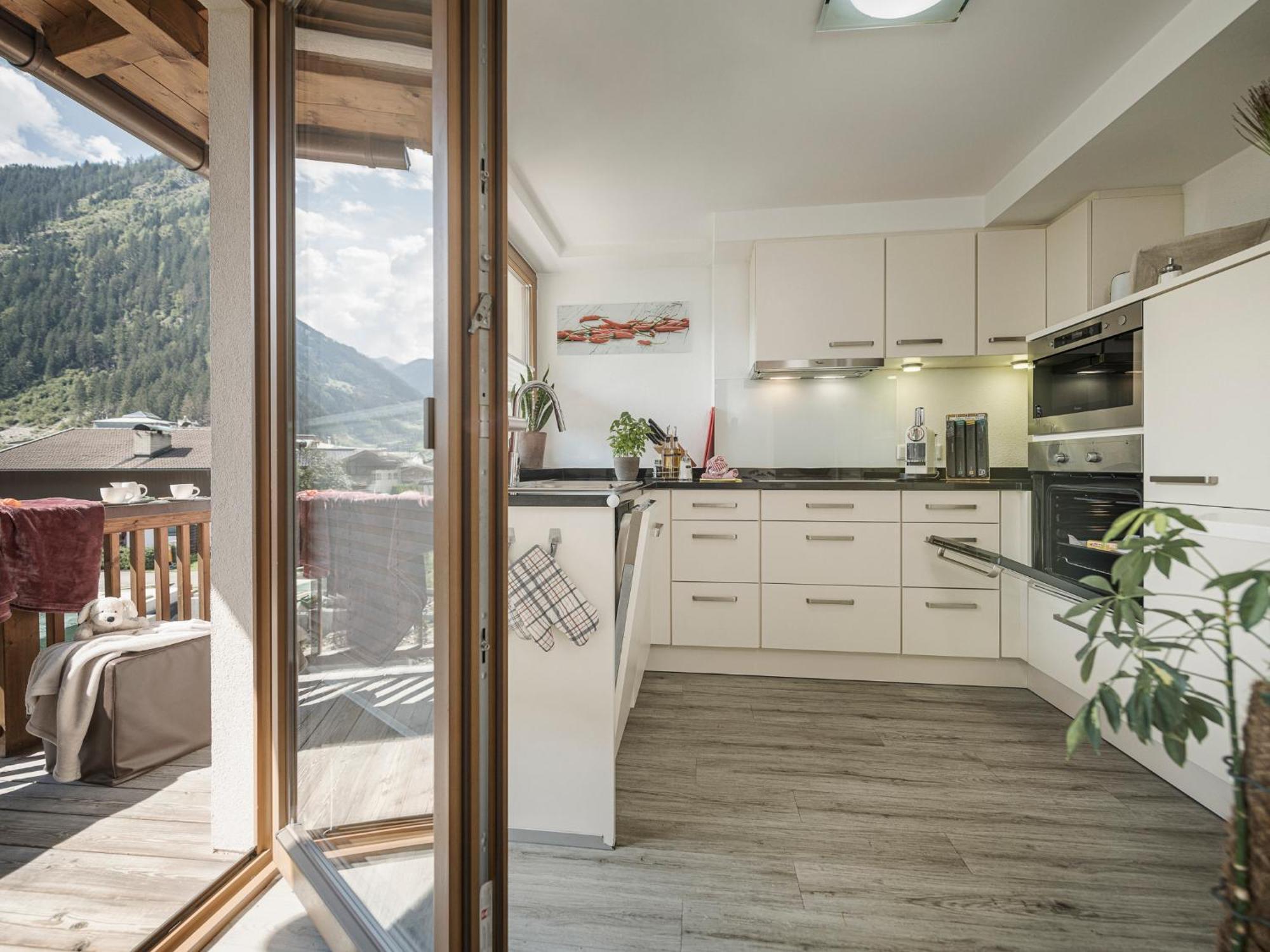 Apart Central – Premium Mountain&Garden Mayrhofen Exterior foto